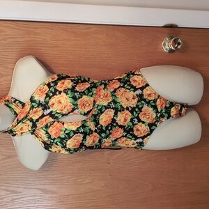 NWOT Zara Twist Neck Floral Halter Bodysuit Size S